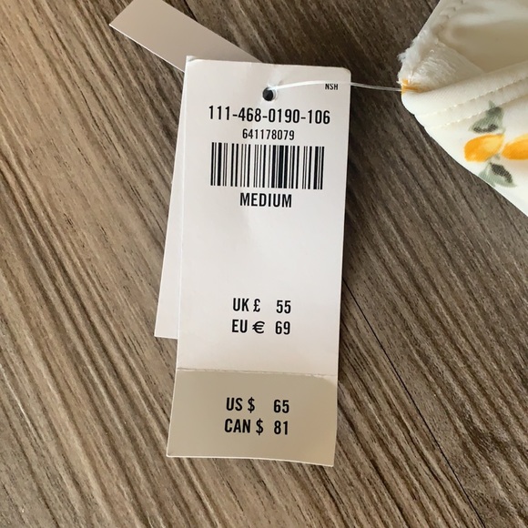 Abercrombie swim 1 piece with underwire - Picture 4 of 4